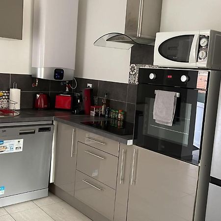 Superbe Appartement Roanne Exteriör bild